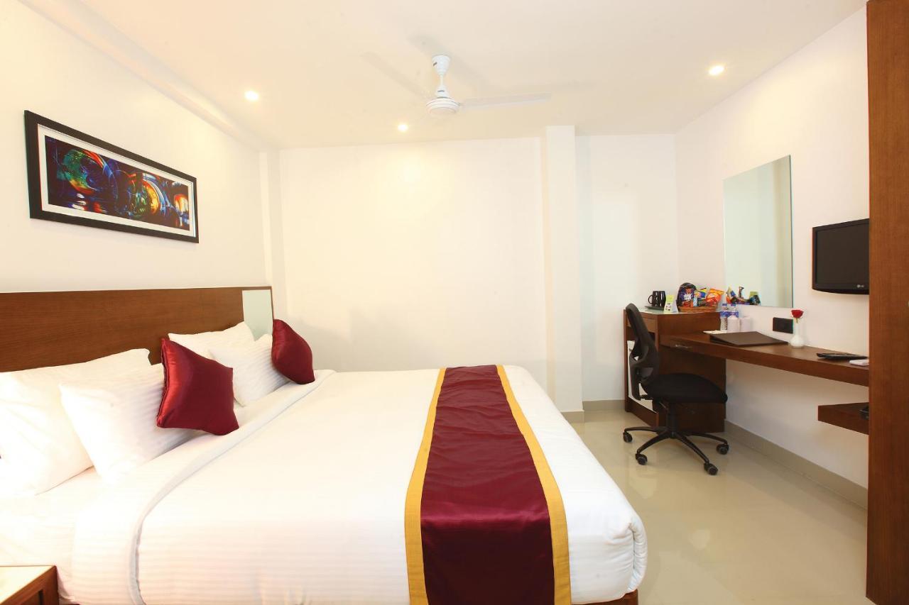 Hotel Park Residency Kozhancheri Esterno foto