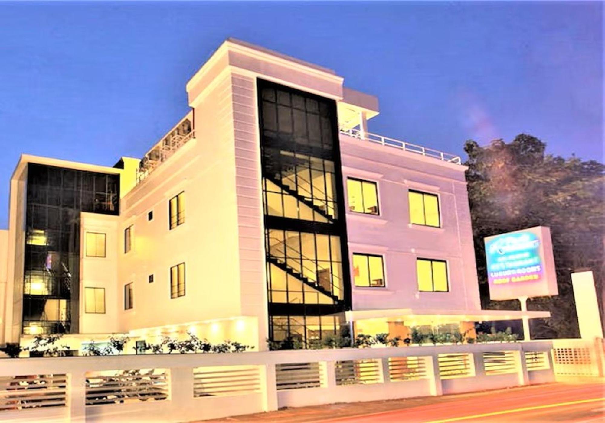Hotel Park Residency Kozhancheri Esterno foto