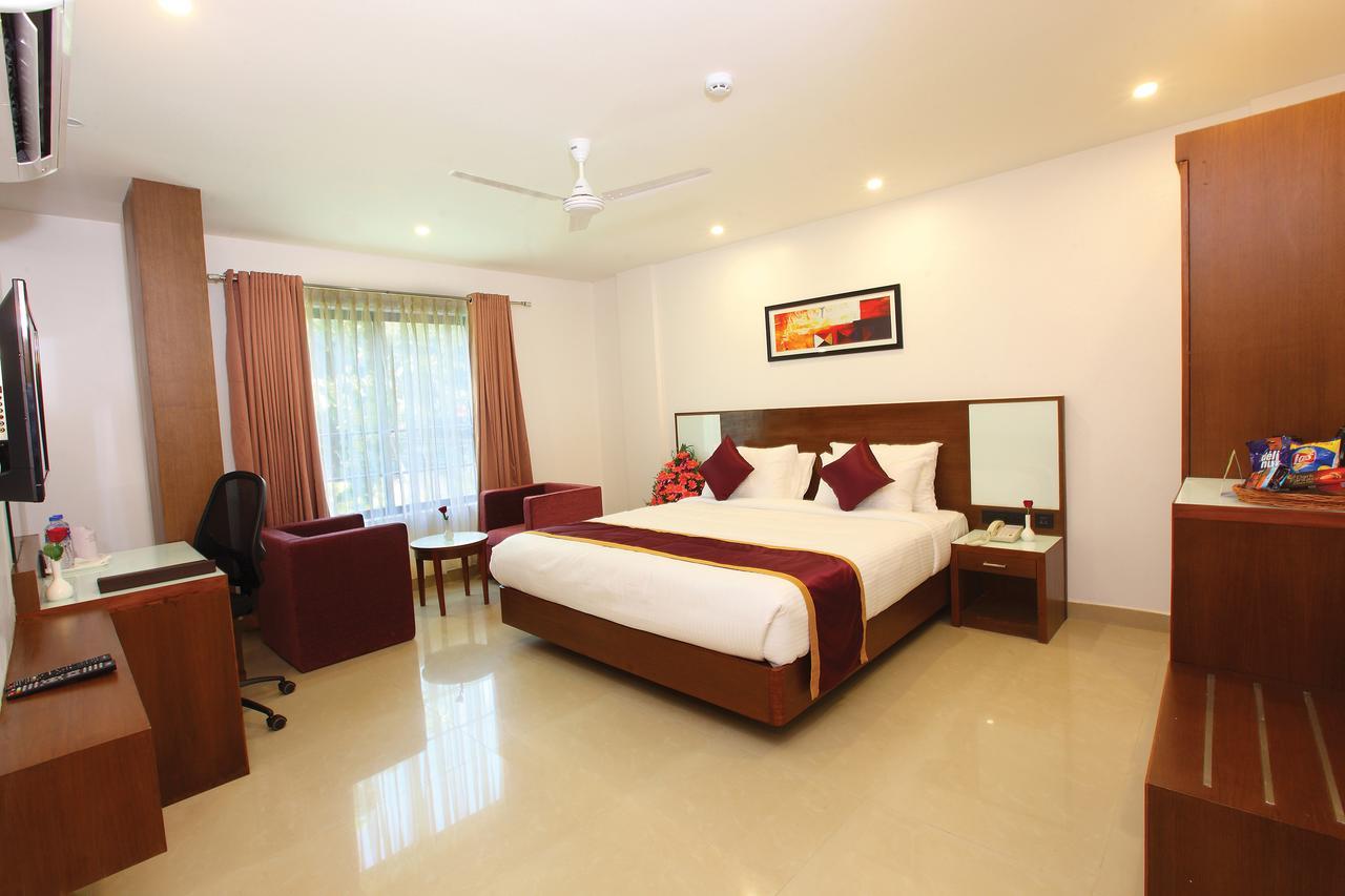 Hotel Park Residency Kozhancheri Esterno foto